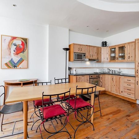 Appartement De Grand Standing, Joliment Decore マルセイユ エクステリア 写真