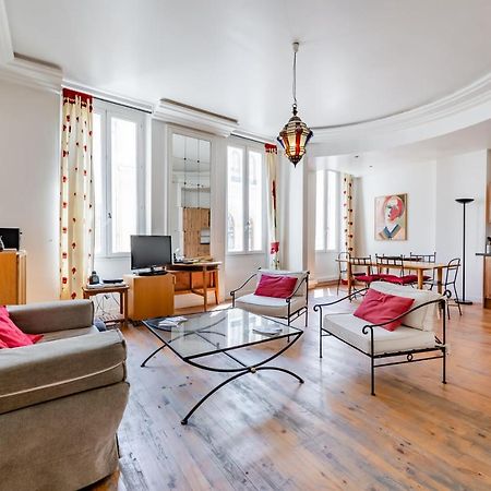 Appartement De Grand Standing, Joliment Decore マルセイユ エクステリア 写真