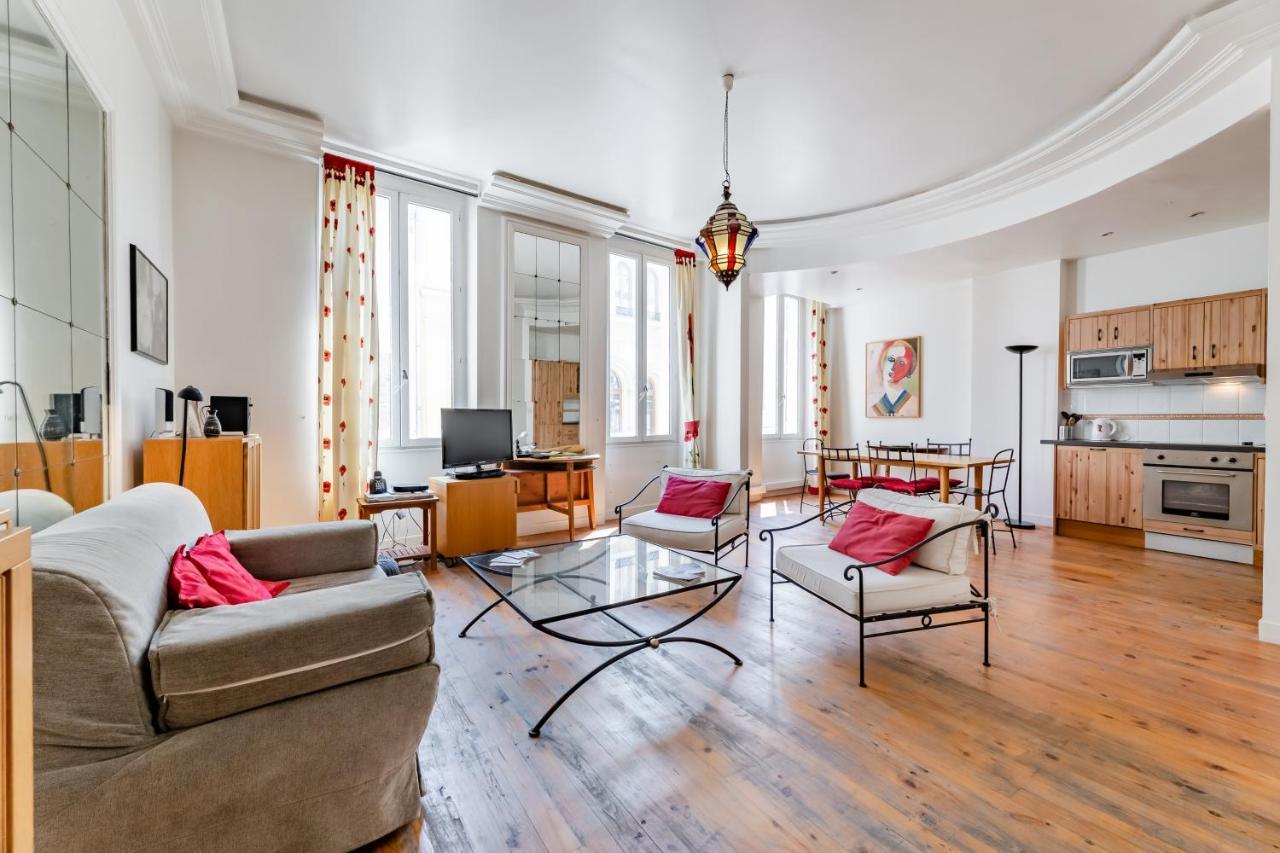 Appartement De Grand Standing, Joliment Decore マルセイユ エクステリア 写真