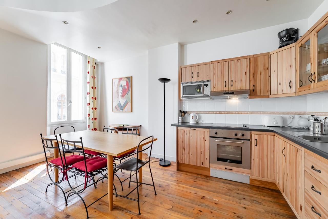 Appartement De Grand Standing, Joliment Decore マルセイユ エクステリア 写真