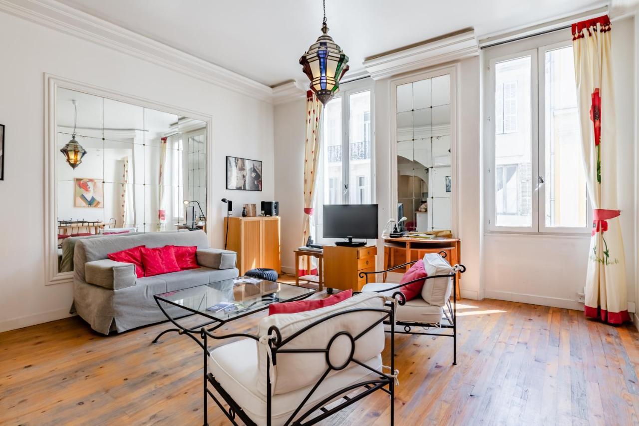 Appartement De Grand Standing, Joliment Decore マルセイユ エクステリア 写真